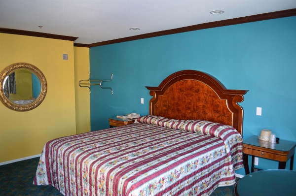 Cloud 9 Inn LAX image 2